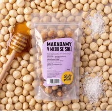 Makadamy v medu se solí 200g [SVĚT PLODŮ]
